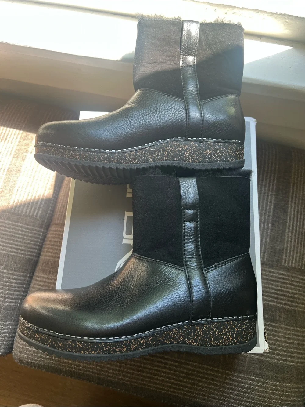 Brand new dansko mckenzie waxy milled boot